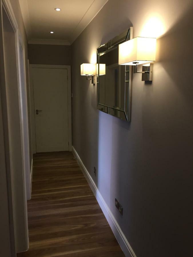 דירות לונדון Stunning 2 Bed Flat Shepherds Bush מראה חיצוני תמונה