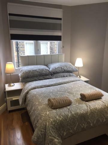 דירות לונדון Stunning 2 Bed Flat Shepherds Bush מראה חיצוני תמונה